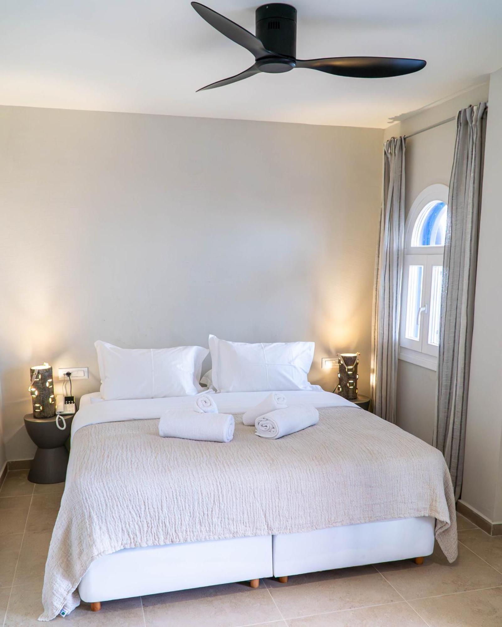 The Noverian Bios Santorini Boutique Hotel Fira  Cameră foto