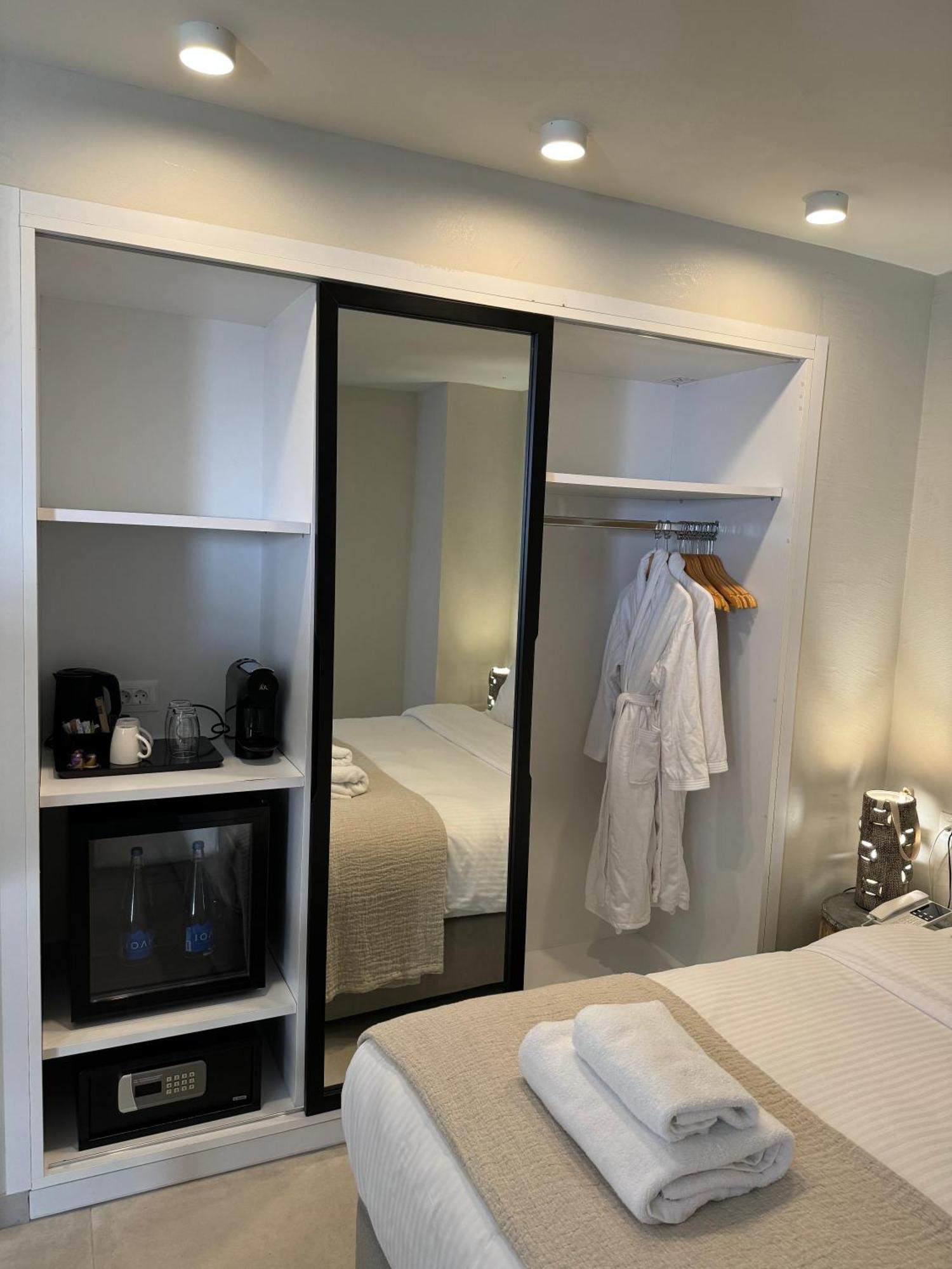 The Noverian Bios Santorini Boutique Hotel Fira  Cameră foto